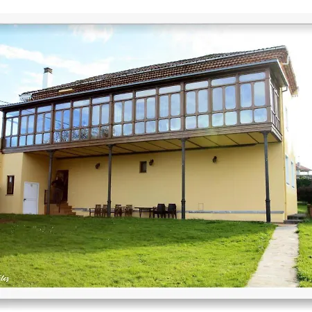 La Cochera De Somao, Casona De Tipologia Indiana * Somado