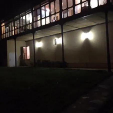 La Cochera De Somao, Casona De Tipologia Indiana Villa