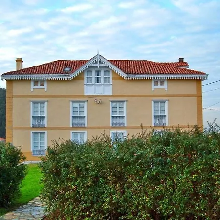 La Cochera De Somao, Casona De Tipologia Indiana *