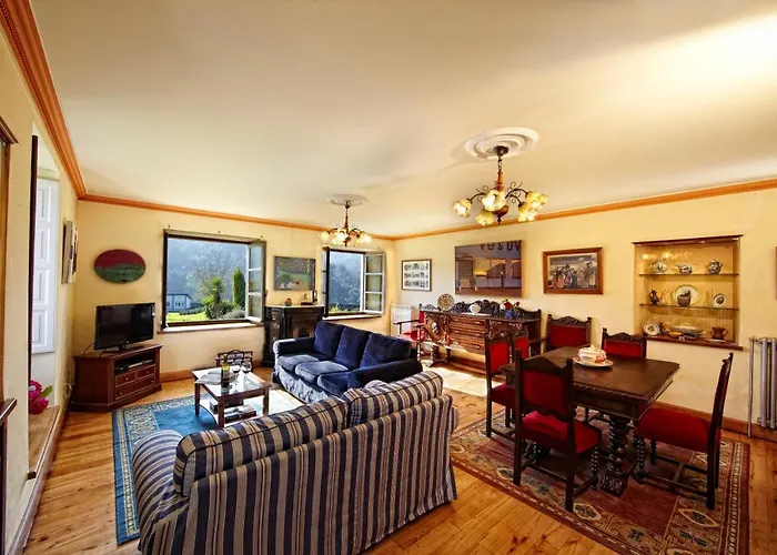 Villa La Cochera De Somao, Casona De Tipología Indiana Somado