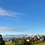 La Cochera De Somao, Casona De Tipologia Indiana Villa *