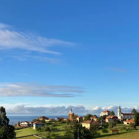 La Cochera De Somao, Casona De Tipologia Indiana Villa *
