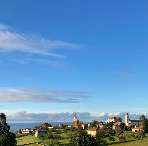 La Cochera De Somao, Casona De Tipologia Indiana Villa *